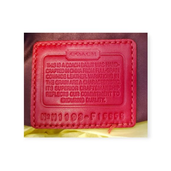 Red Patent Leather Satchel Carry-All Stitch Monogram Bag 2011 🎉 - Picture 2 of 16